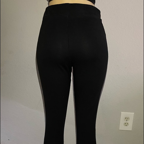 H&M white stripped leggings. - Picture 3 of 3